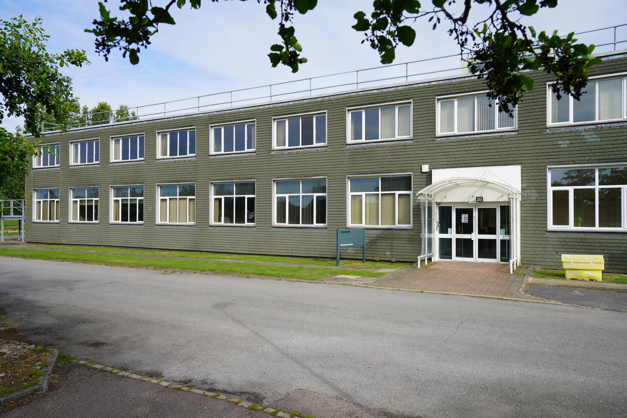 Unit 5 Century Court